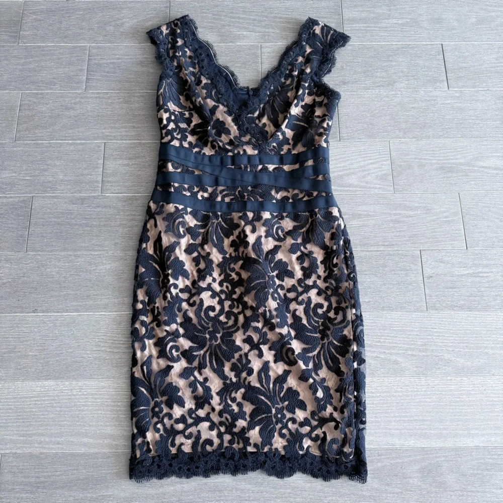 Tadashi Shoji Lace & Tulle Sheath Dress 6 Navy Nude Cocktail Party Wedding Guest - Picture 13 of 16